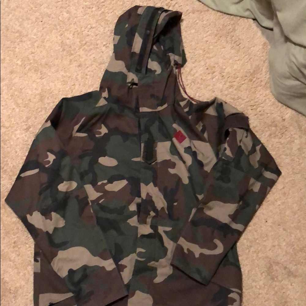 Sheshreds ladies ski coat